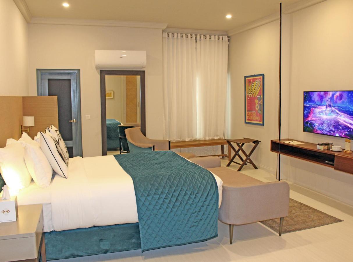 Ambiance Boutique Art Hotel Karachi Exterior photo