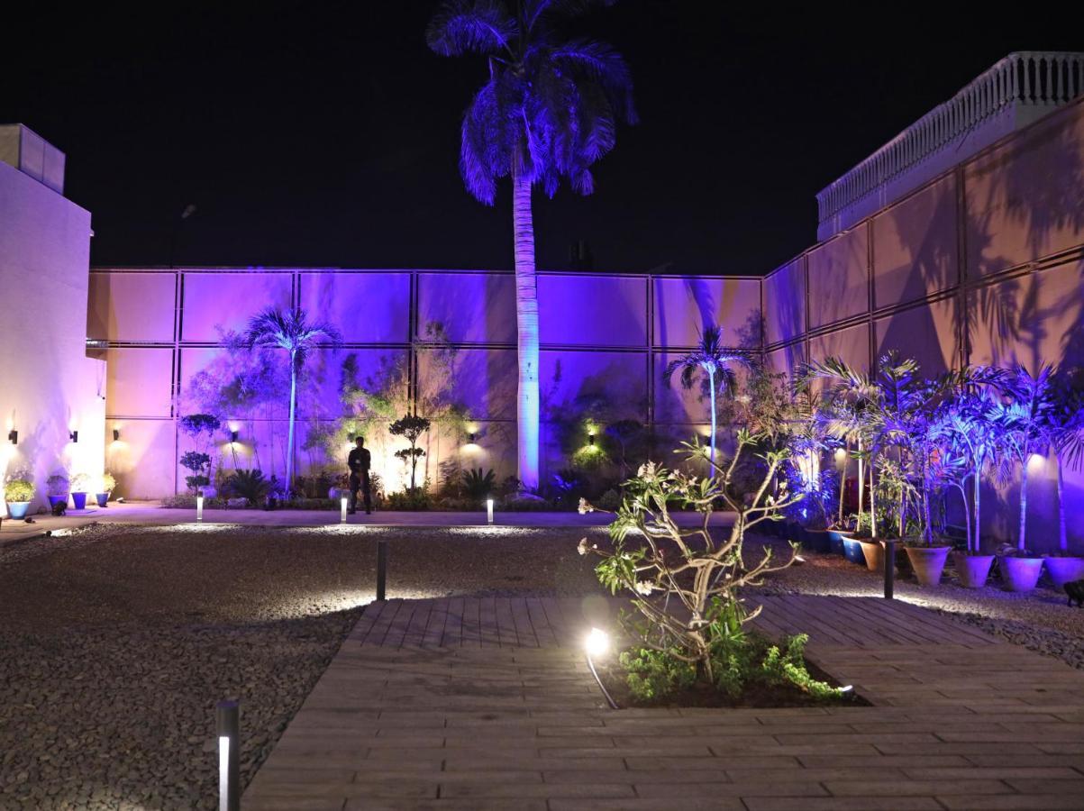 Ambiance Boutique Art Hotel Karachi Exterior photo