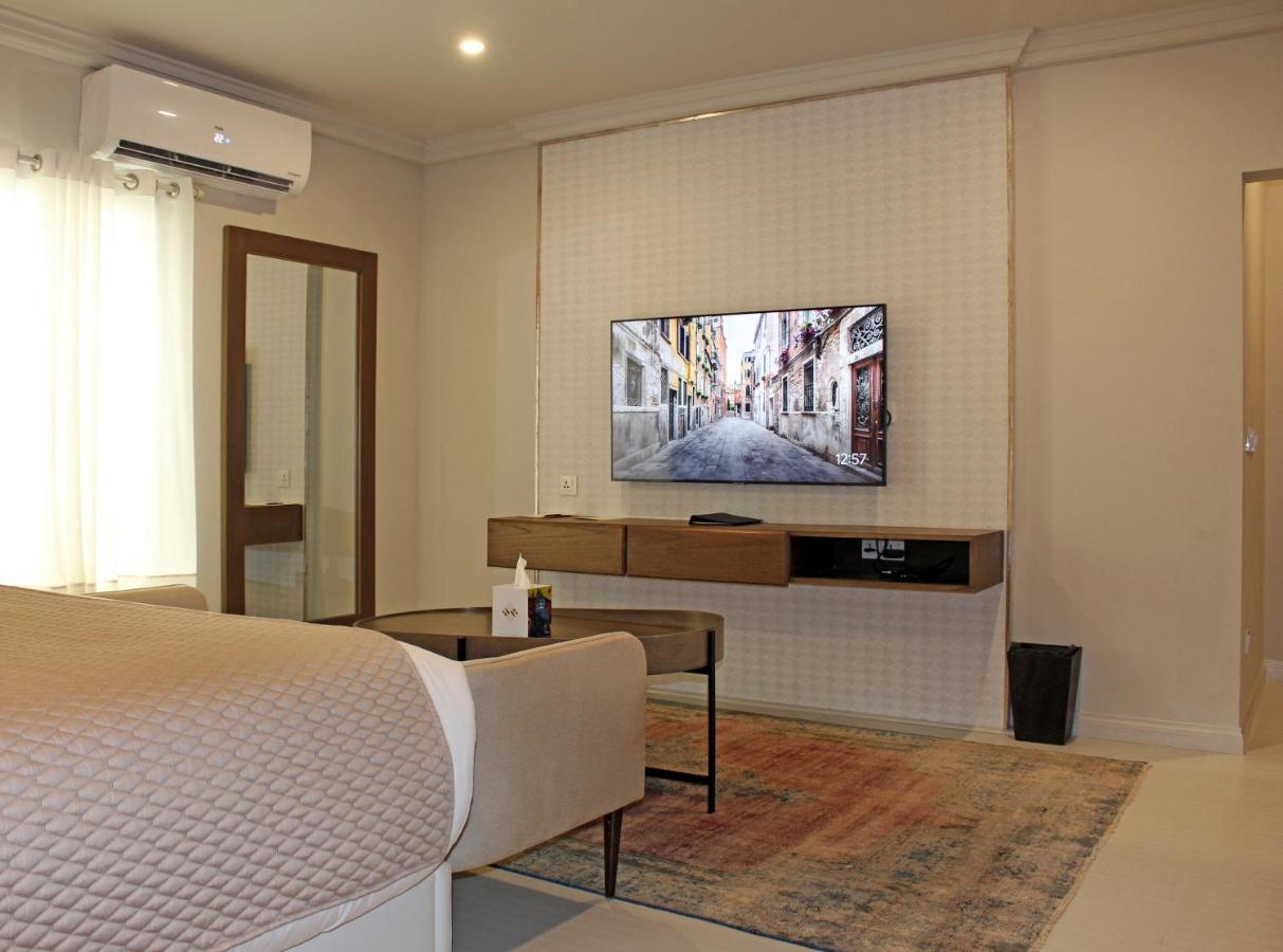 Ambiance Boutique Art Hotel Karachi Exterior photo
